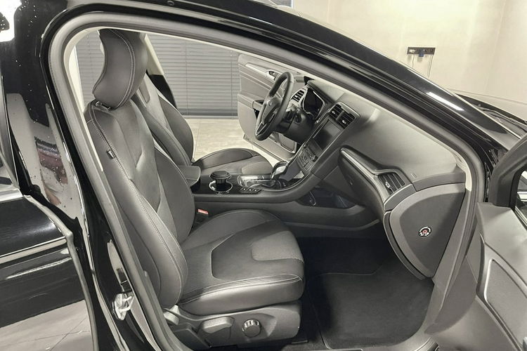 Ford Mondeo 2.0 180KMTITANIUM PLUS SYNC Klimatronic Duża Navi Panorama FULL Niemcy zdjęcie 33