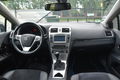 samochód osobowy Toyota zdjęcie 13