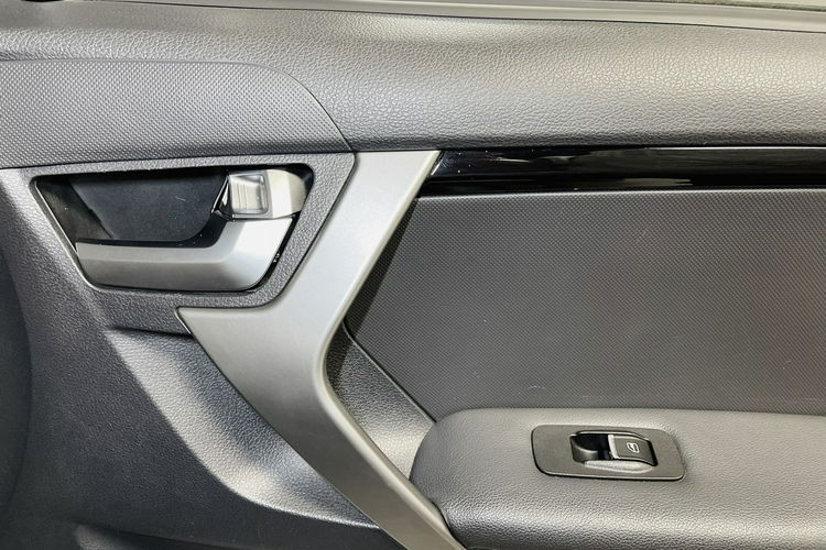 Toyota RAV-4 1.6 126KM +LPG LUXURY+NAVI 47.000km Soczewka Szyberdach Alu 17 NIEMIEC zdjęcie 31