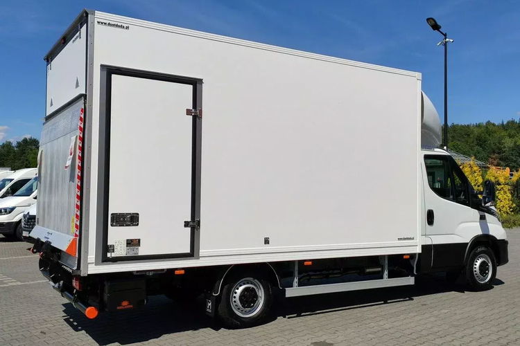 Iveco Daily 35S18 zdjęcie 11