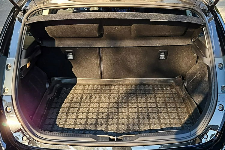 Toyota Auris 1.6 VVTi 132KM COMFORT, salon Polska, FV23% zdjęcie 12