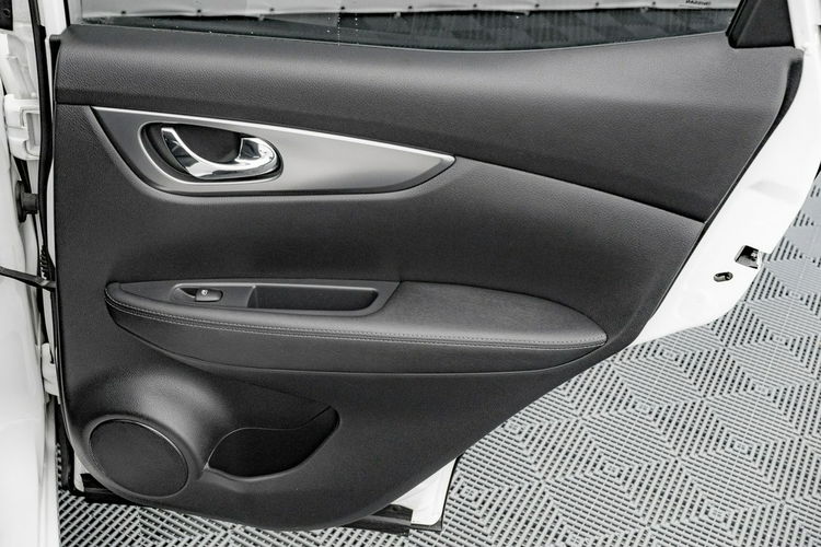 Nissan Qashqai 1.7 dCi 4x4 N-Connecta Xtronic K.cofania Podg. f. NAVI Salon PL VAT23% zdjęcie 31