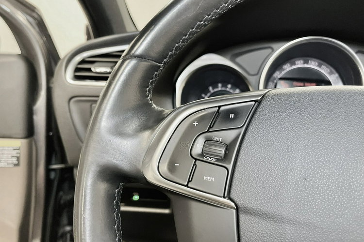 DS Automobiles DS 4 Crossback 2.0 Blue-HDi 180KM Performance Line Masaże Navi Klimatronic Z Niemiec zdjęcie 26