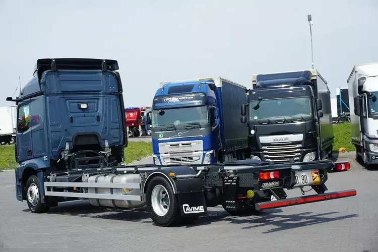 Mercedes ACTROS / 1846 / MP 5 / ACC / EURO 6 / BDF / 7.15 , 7.45 , 7.82 M zdjęcie 6