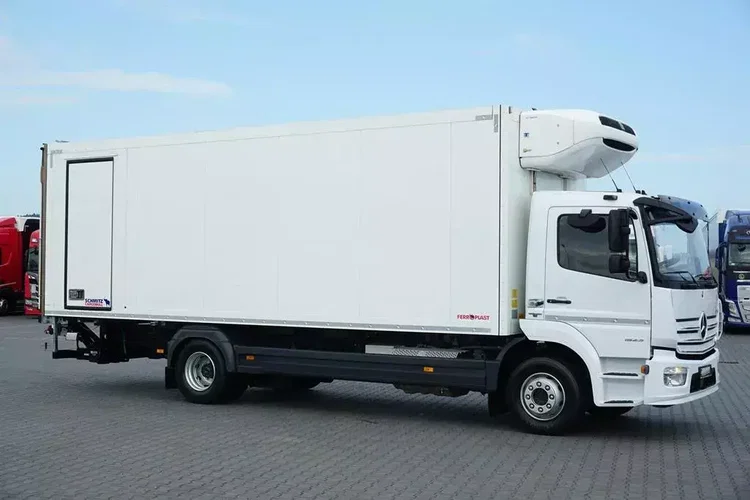 Mercedes ATEGO / 1523 / EURO 6 / CHŁODNIA + WINDA / 18 PALET zdjęcie 4