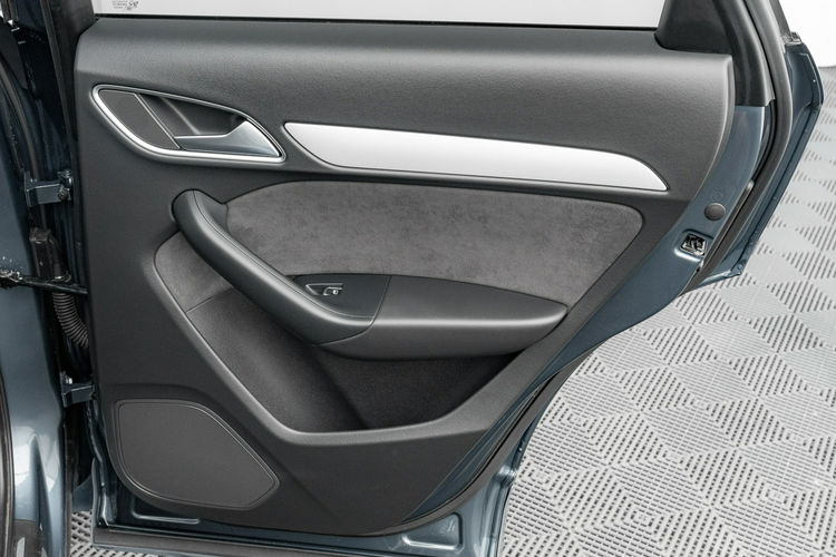 Audi Q3 1.4 TFSI 150KM Podgrz.f Tempomat 2 stref klima Elektryczne f. Salon PL zdjęcie 32