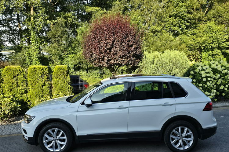 Volkswagen Tiguan 2.0 TDI 150KM Highline Virtual Cockpit / I-właściciel / zdjęcie 19