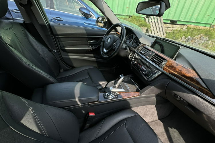 BMW 320 320D 184km wersja luxury ledy nawi szyberdach park tronik rok gwarancj zdjęcie 23