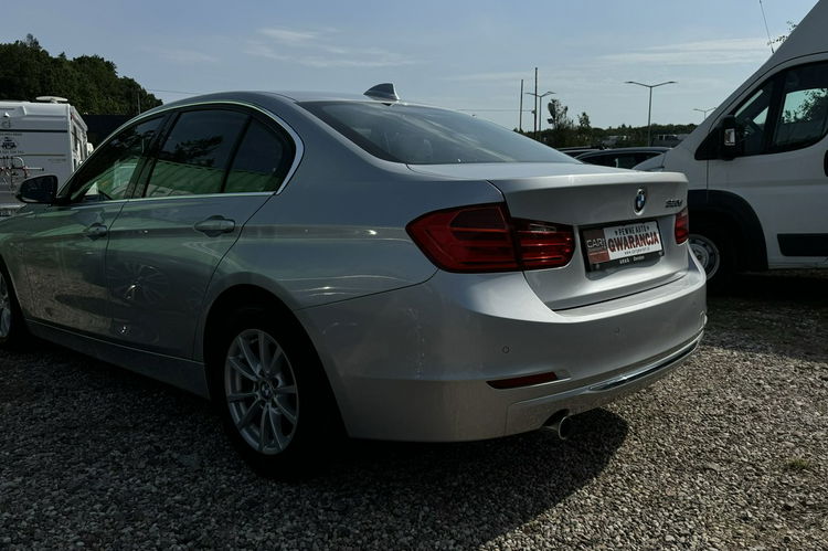 BMW 320 320D 184km wersja luxury ledy nawi szyberdach park tronik rok gwarancj zdjęcie 9