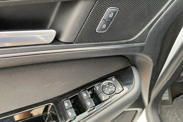 Ford S-Max 2.0 EcoBlue Titanium / 5 MIEJSC zdjęcie 22