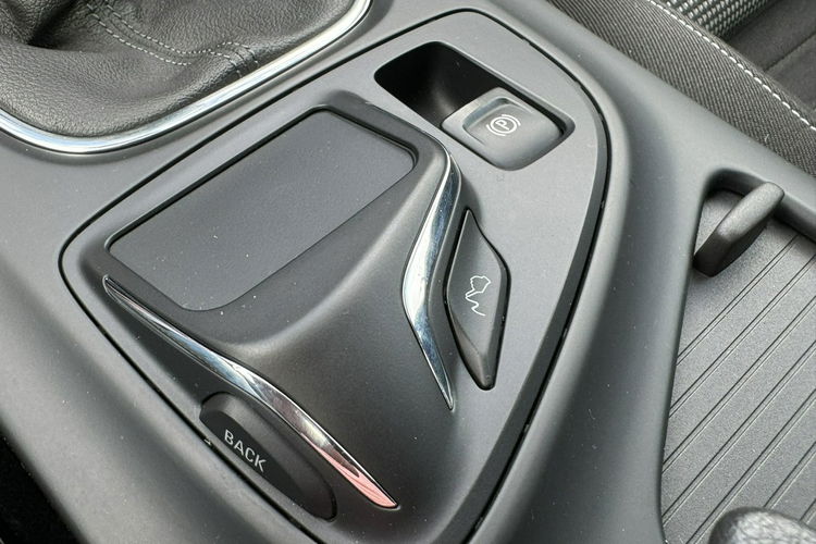 Opel Insignia 2.0 CDTI 163KM z Niemiec XENON NAVI Piękna Duży ekran zdjęcie 17