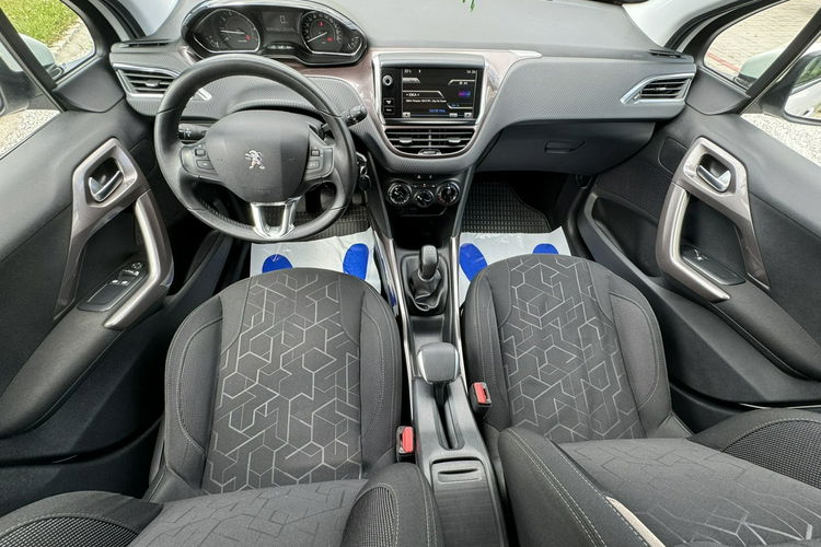Peugeot 2008 1.2 Benzyna 82KM, sprowadzony, opłacony, ZADBANY STAN Biały, SERWIS zdjęcie 17