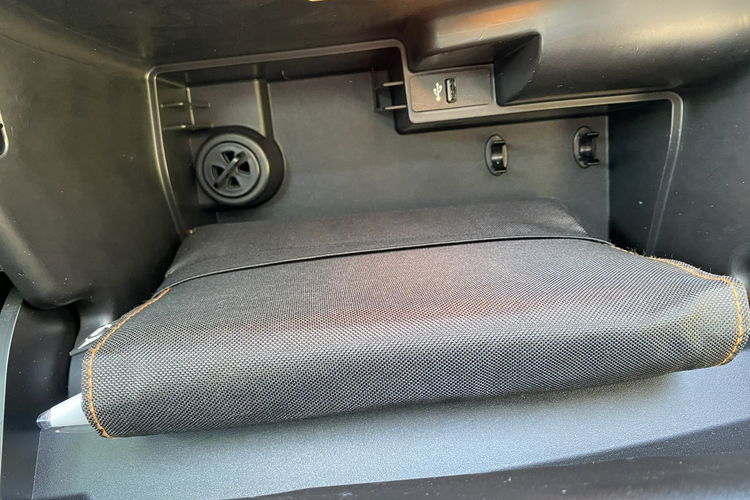 MINI Countryman SD 2.0 Diesel automat 4x4 full opcja nowy rozrząd bezwypadkowy zdjęcie 14