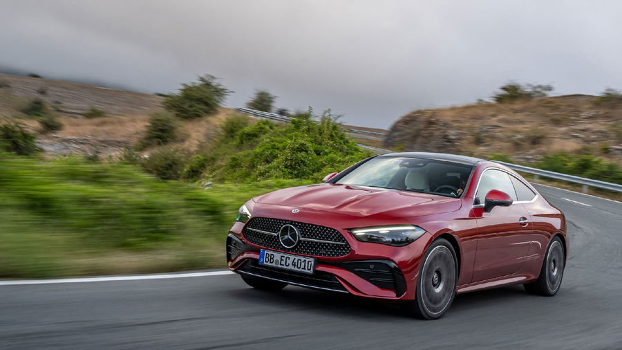 Mercedes CLE 300 mHEV 4-Matic AMG Line zdjęcie 