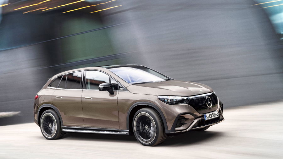 Mercedes AMG EQE 43 4-Matic zdjęcie 