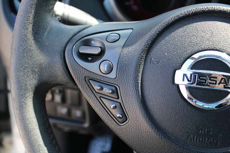 Nissan Juke NISMO RS 218HP Alkantara g.fotele kamera 360 biała perła zdjęcie 17
