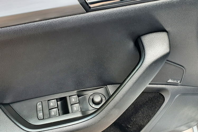 Skoda Superb STYLE, Bi-xenon, NAVI, Canton, DSG, Salon PL, serwis ASO, F.VAT23, leasing zdjęcie 21