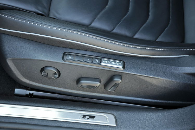 Volkswagen Arteon 2.0 TDI 190KM 4Motion DCC Top LED Serwis ASO FV marża zdjęcie 14