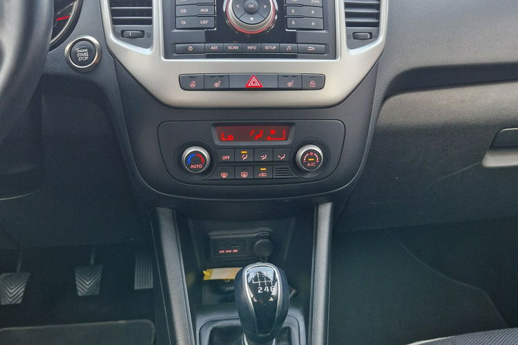 Kia Venga 1.6 BENZYNKA. KLIMA. SERWIS ASO. LIFT zdjęcie 16