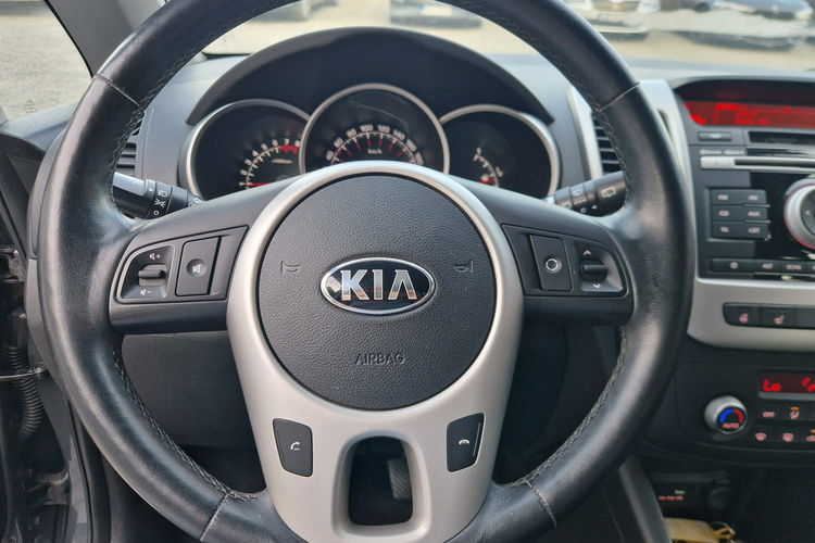 Kia Venga 1.6 BENZYNKA. KLIMA. SERWIS ASO. LIFT zdjęcie 23