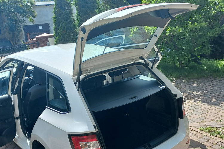 Skoda Fabia Kamera Cofania Kier.wielof. Instalacja Gazowa Landi Renzo 1.0 MPI+LPG zdjęcie 25