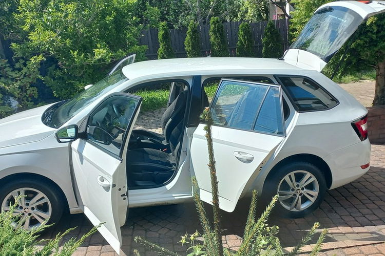 Skoda Fabia Kamera Cofania Kier.wielof. Instalacja Gazowa Landi Renzo 1.0 MPI+LPG zdjęcie 33