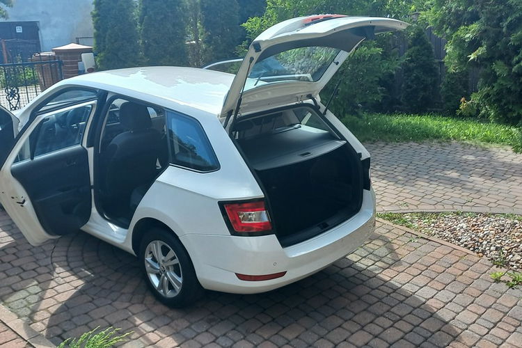 Skoda Fabia Kamera Cofania Kier.wielof. Instalacja Gazowa Landi Renzo 1.0 MPI+LPG zdjęcie 34