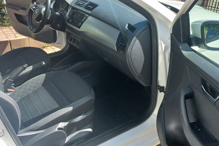 Skoda Fabia Kamera Cofania Kier.wielof. Instalacja Gazowa Landi Renzo 1.0 MPI+LPG zdjęcie 6