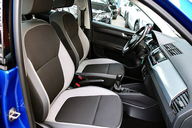 Skoda Fabia 1.2 TSi 90KM TEMPOMAT Parktronic 3Lata GWARANCJA I-wł Kraj Bezwypad 4x2 zdjęcie 8
