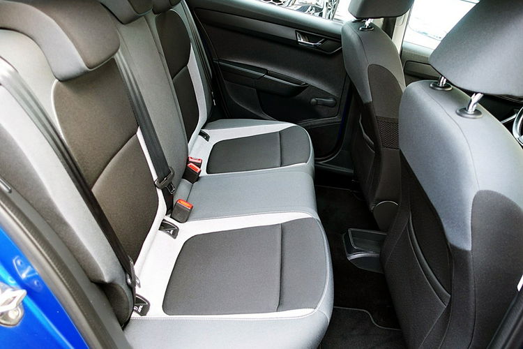 Skoda Fabia 1.2 TSi 90KM TEMPOMAT Parktronic 3Lata GWARANCJA I-wł Kraj Bezwypad 4x2 zdjęcie 9