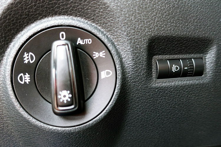 Skoda Fabia 1.2 TSi 90KM TEMPOMAT Parktronic 3Lata GWARANCJA I-wł Kraj Bezwypad 4x2 zdjęcie 14