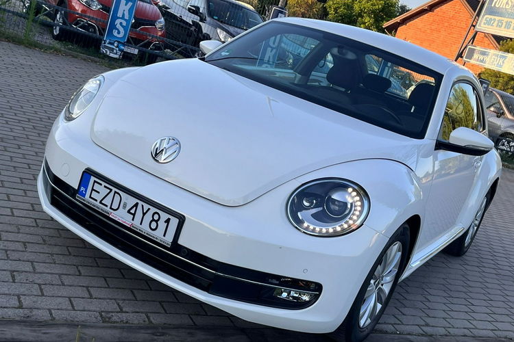 Volkswagen New Beetle Benzyna Niski Przebieg BDB stan zdjęcie 3