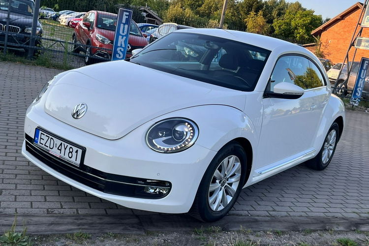 Volkswagen New Beetle Benzyna Niski Przebieg BDB stan zdjęcie 5