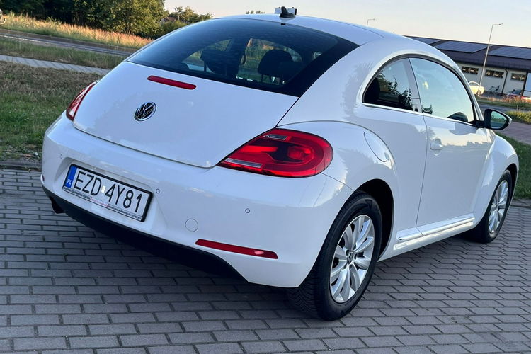 Volkswagen New Beetle Benzyna Niski Przebieg BDB stan zdjęcie 8