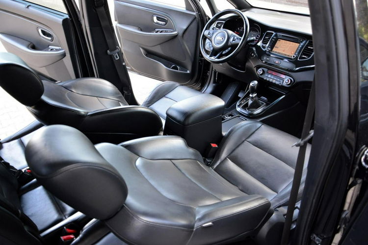 Kia Carens 7-Foteli Ledy Skóry Xenon Panorama Navi Kamera Wentylacja 2xParkt. zdjęcie 19