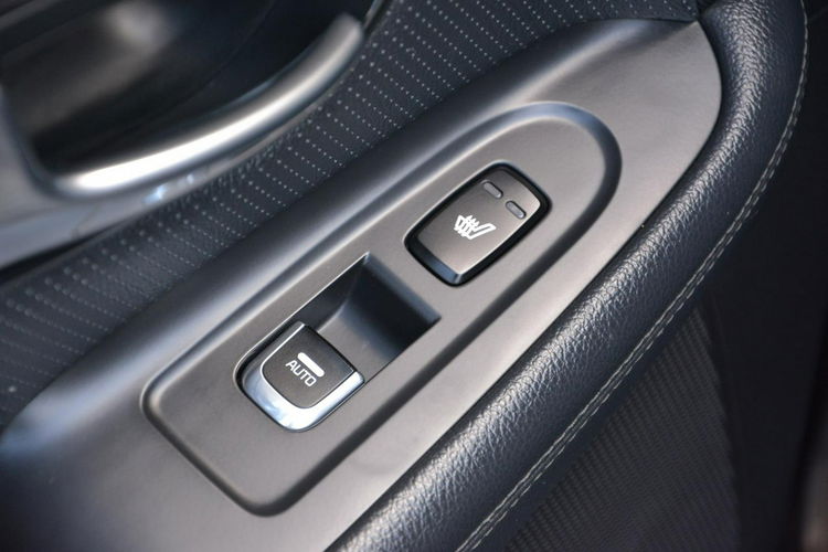 Kia Carens 7-Foteli Ledy Skóry Xenon Panorama Navi Kamera Wentylacja 2xParkt. zdjęcie 30