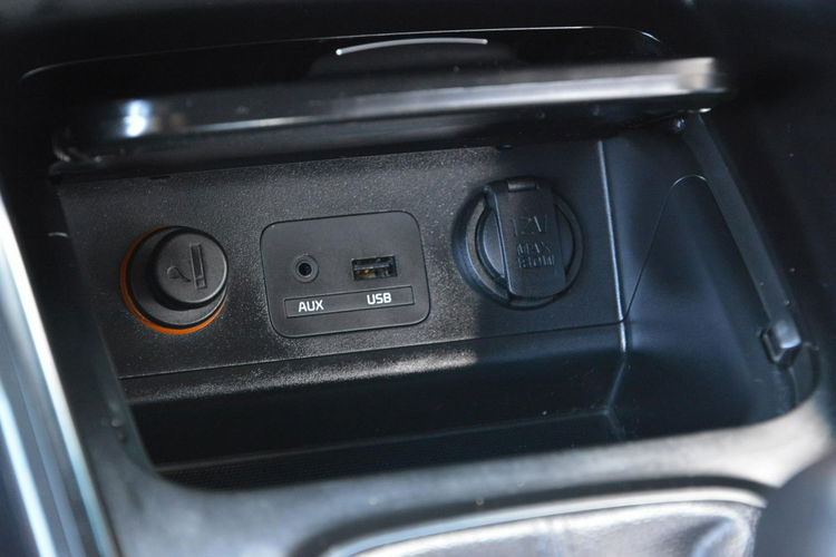 Kia Carens 7-Foteli Ledy Skóry Xenon Panorama Navi Kamera Wentylacja 2xParkt. zdjęcie 32