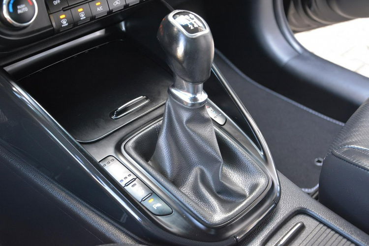 Kia Carens 7-Foteli Ledy Skóry Xenon Panorama Navi Kamera Wentylacja 2xParkt. zdjęcie 34