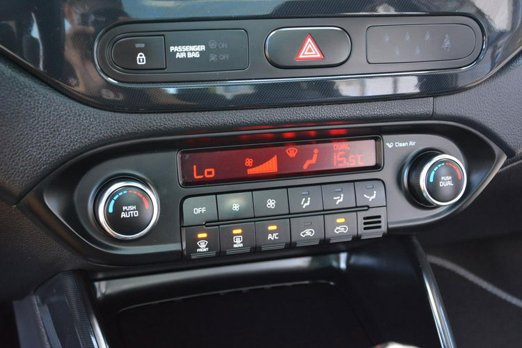 Kia Carens 7-Foteli Ledy Skóry Xenon Panorama Navi Kamera Wentylacja 2xParkt. zdjęcie 35