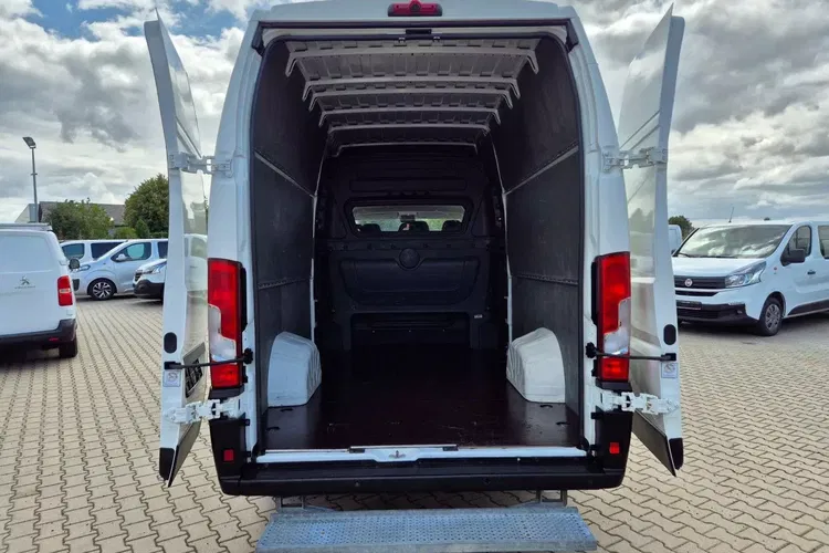 Peugeot Boxer L4H3 99999zł NETTO Brygadówka 6 osób 2.2HDi/140KM zdjęcie 10