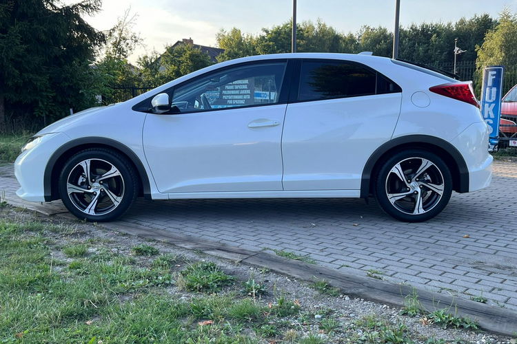 Honda Civic Lakier Perła Benzyna Gwaracnja zdjęcie 12