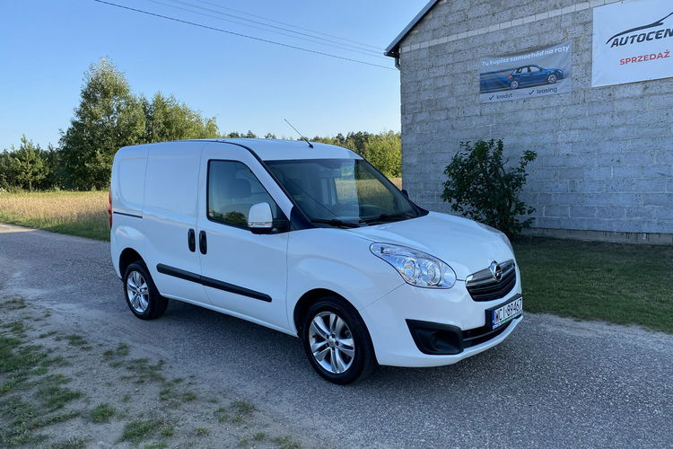 Opel Combo 1.4T 120KM LPG Nowy Gaz zdjęcie 8