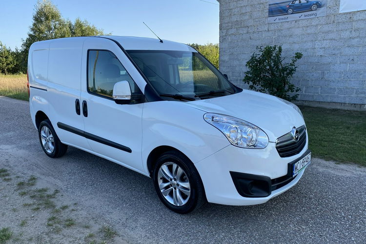 Opel Combo 1.4T 120KM LPG Nowy Gaz zdjęcie 9