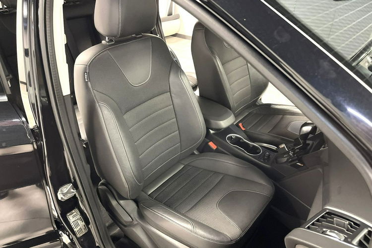 Ford Kuga 2.0TDCi 163KM TITANIUM PLUS 4x4 Klimatronic Navi Alu KEYLESSGO Niemiec zdjęcie 37