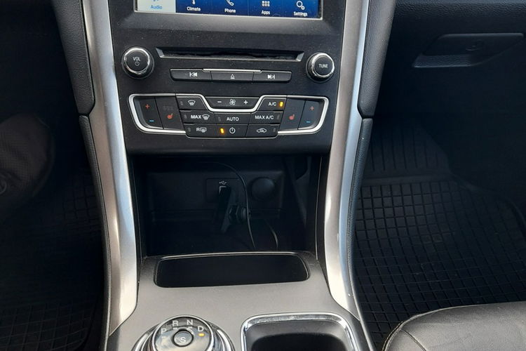 Mondeo Ford Fusion. Zarejestrowany i ubezpieczony. zdjęcie 10