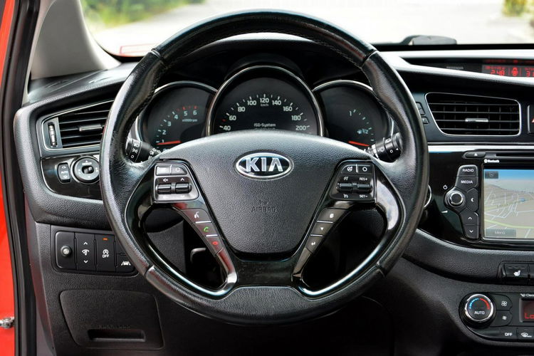 Cee'd Ledy Bixenon Panorama Skóry Navi Kamera 2xParkr. ASO KIA zdjęcie 25