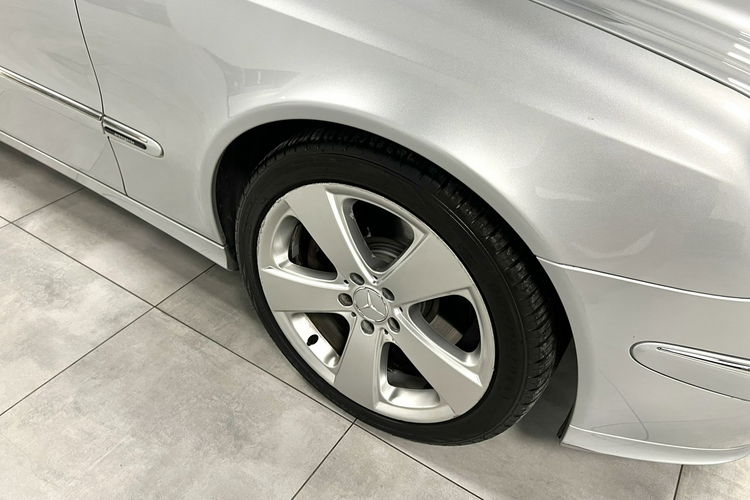 Mercedes E 500 E500 5.0 306KM Sport Edition 5GANG 4MATIC Avantgarde BiXenon Z NIEMIEC zdjęcie 10