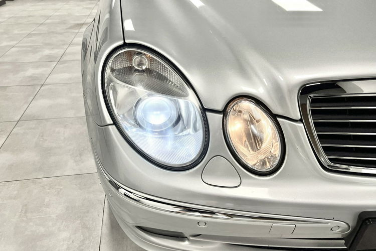 Mercedes E 500 E500 5.0 306KM Sport Edition 5GANG 4MATIC Avantgarde BiXenon Z NIEMIEC zdjęcie 11