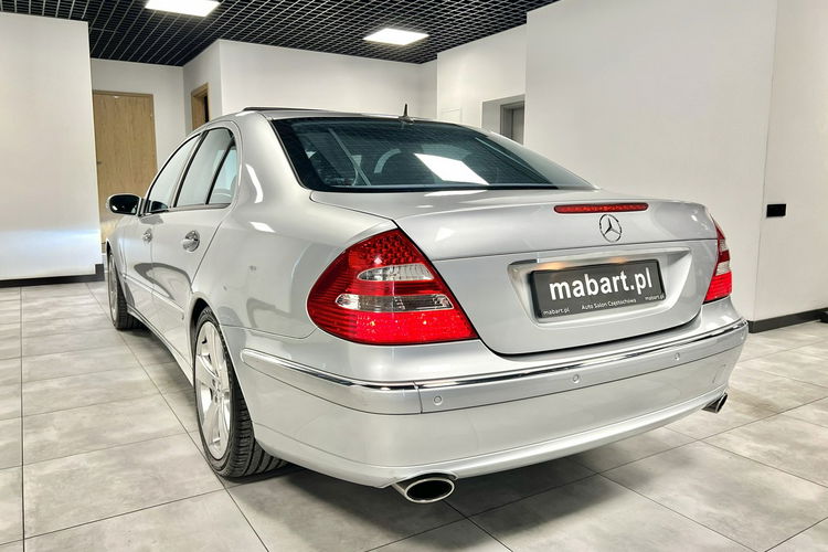 Mercedes E 500 E500 5.0 306KM Sport Edition 5GANG 4MATIC Avantgarde BiXenon Z NIEMIEC zdjęcie 2
