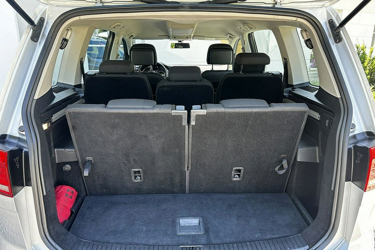 Volkswagen Touran Highline Navi ACC 7 foteli Gwarancja zdjęcie 14